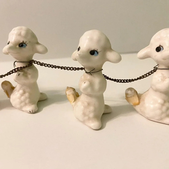 Vintage Poodle Dog Family 4 Pups  On Chains Figurine Missing Hair - Picture 12 of 16